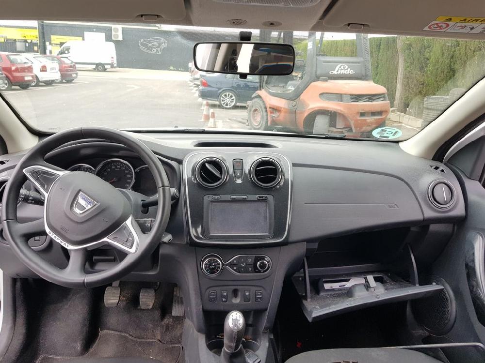 DACIA Sandero 2 generation (2013-2020) Стеклоподъемник задней левой двери 827211031R 24057334