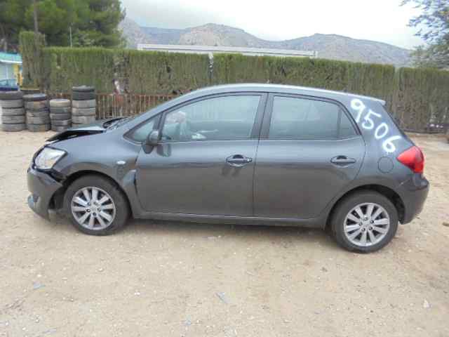 TOYOTA Auris 2 generation (2012-2015) Jobb első ködlámpa 812100D042 18516194