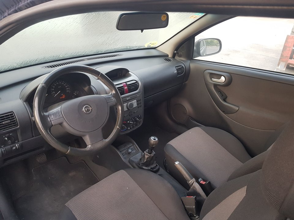 RENAULT Corsa C (2000-2006) Priekinių dešinių durų stiklo pakelėjas ELECTRICO 21623185