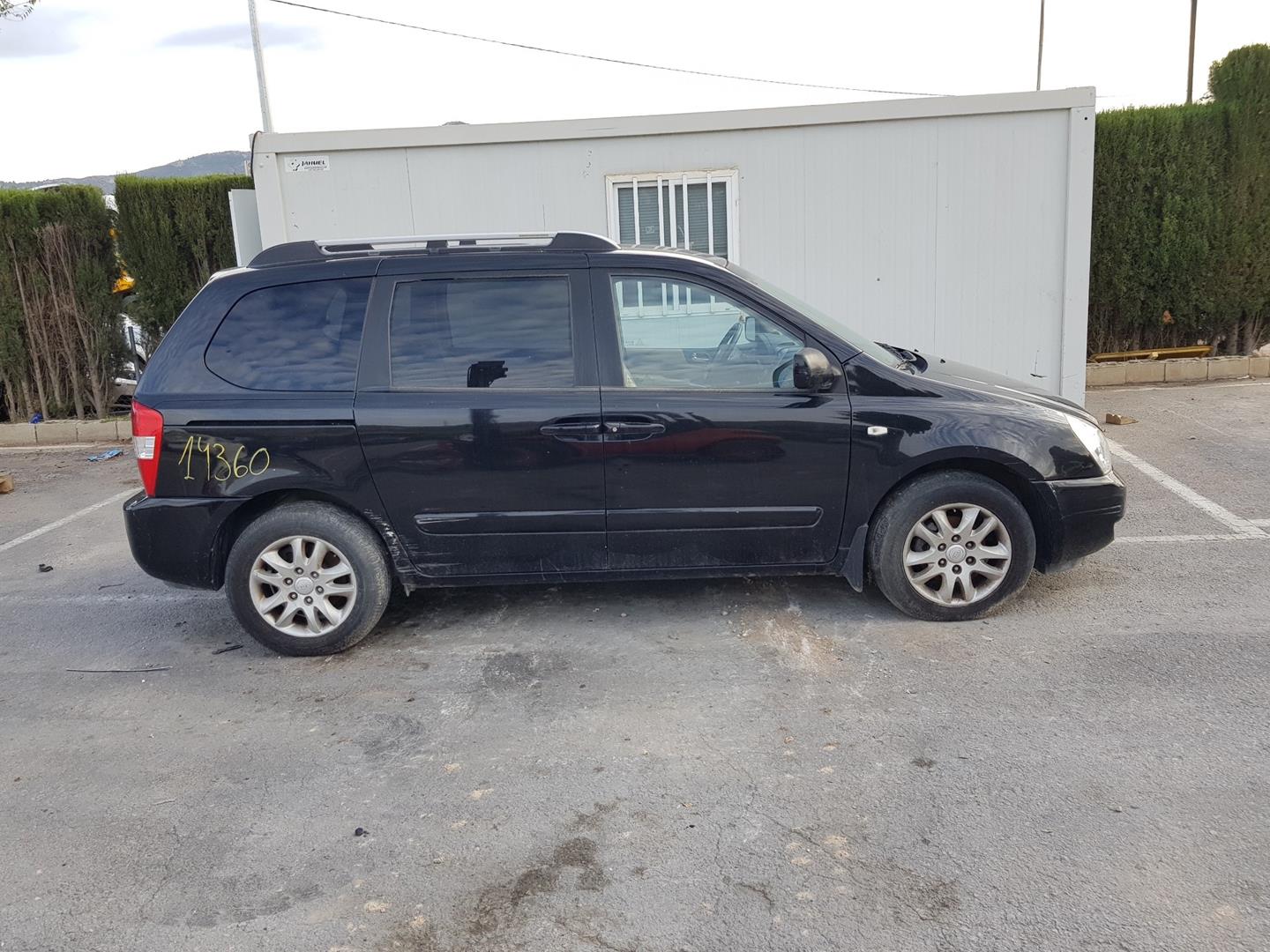 KIA Carnival 2 generation (2006-2010) Cиденье салона CENTRAPIEL 24003446