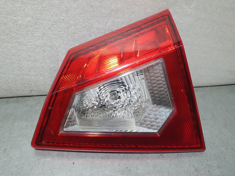 SUZUKI Vitara 2 generation (2014-2023) Rear Right Taillight Lamp SINREF, INTERIOR 24069786