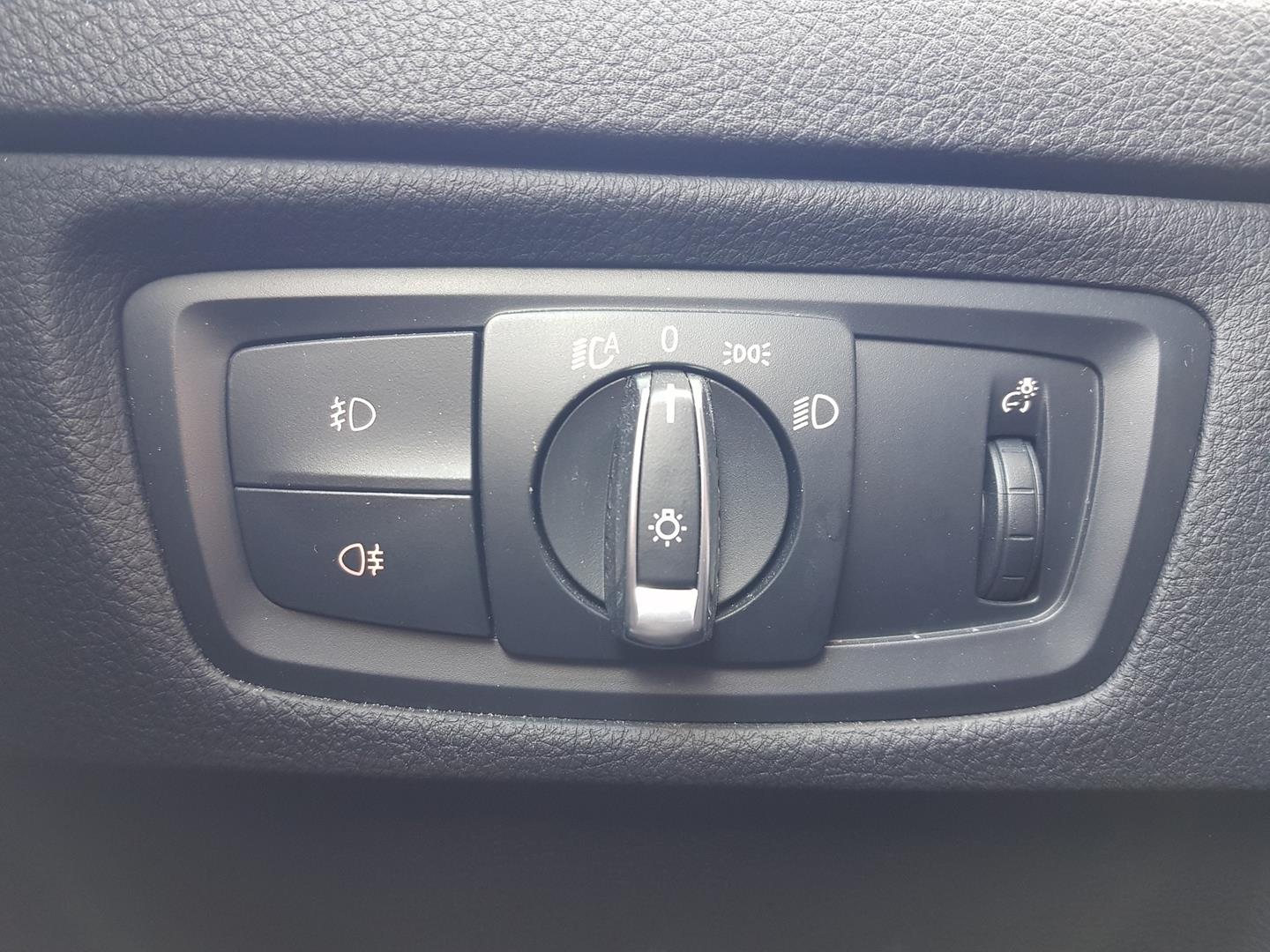 BMW 1 Series F20/F21 (2011-2020) Headlight Switch Control Unit 23630767