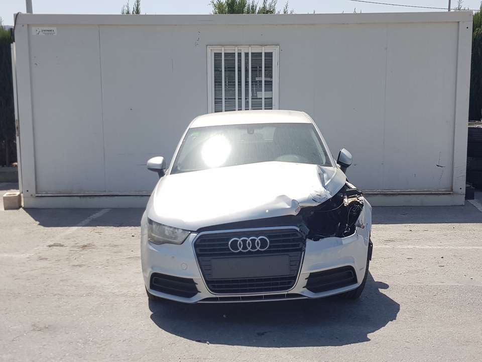 AUDI A1 8X (2010-2020) Ľavé krídlové zrkadlo 8X1857409R 26533906