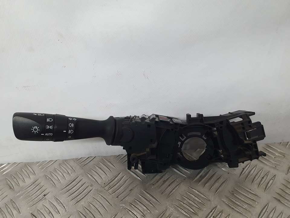 TOYOTA Auris 2 generation (2012-2015) Переключатель света 0272017F852 24103789