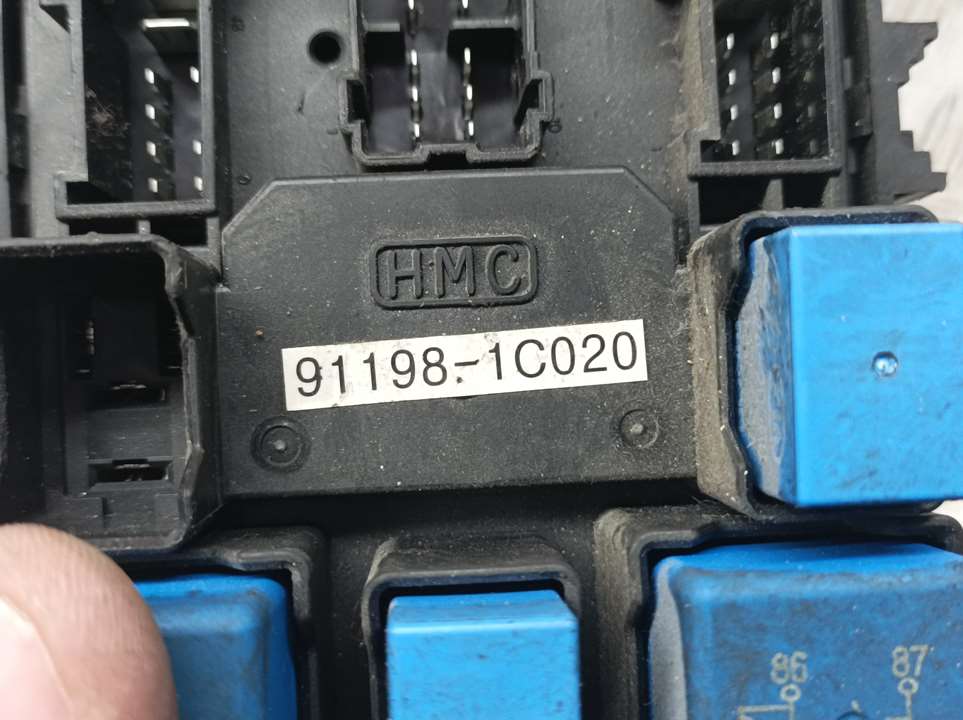 HYUNDAI Getz 1 generation (2002-2011) Fuse Box 911981C020, HMC 23553776