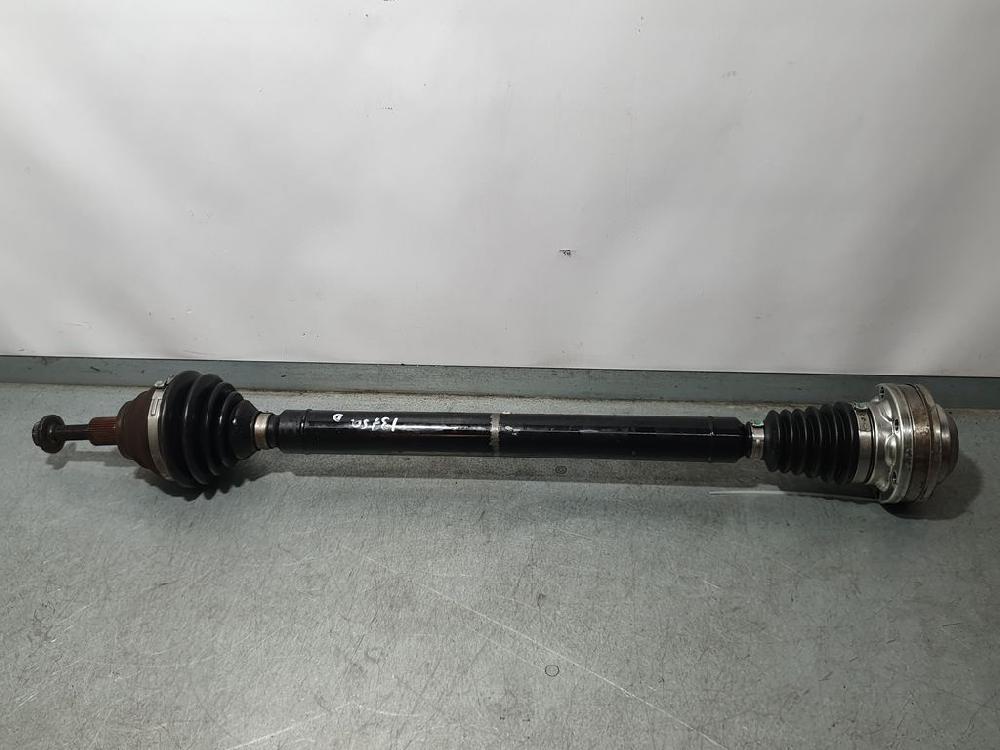 VOLKSWAGEN Passat B7 (2010-2015) Front Right Driveshaft 1K0407272RB 23626371