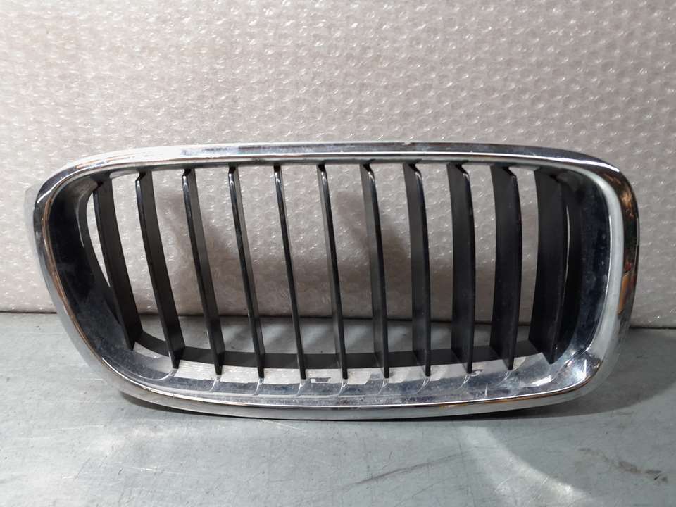 BMW 3 Series F30/F31 (2011-2020) Radiator Grille DERECHA 24105361