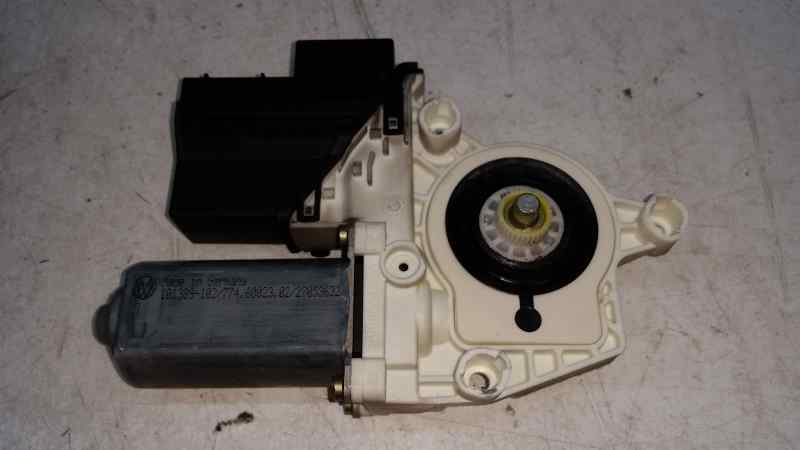 SEAT Ibiza 3 generation (2002-2008) Rear Left Door Window Control Motor 6Q0959811A 24010420