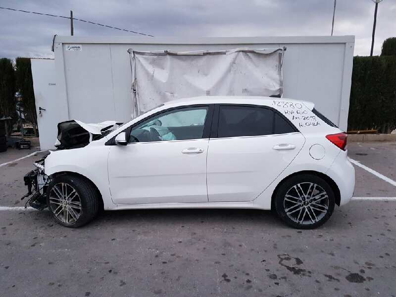 KIA Rio 4 generation (2016-2024) Внутрішне дзеркало заднього виду 85101A4000 24061784