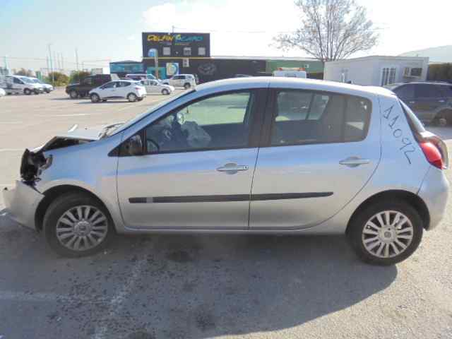 RENAULT Clio 2 generation (1998-2013) Priekšējo labo durvju logu pacēlājs 2PINS, 400861F, ELECTRICO 18582645