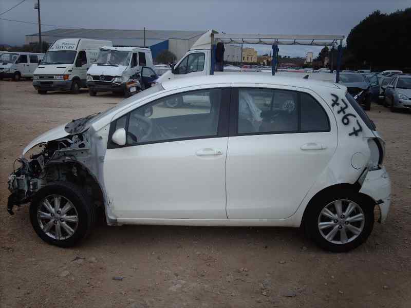 TOYOTA Yaris 2 generation (2005-2012) Стеклоподъемник передней левой двери 983712100,857020F010 18459329