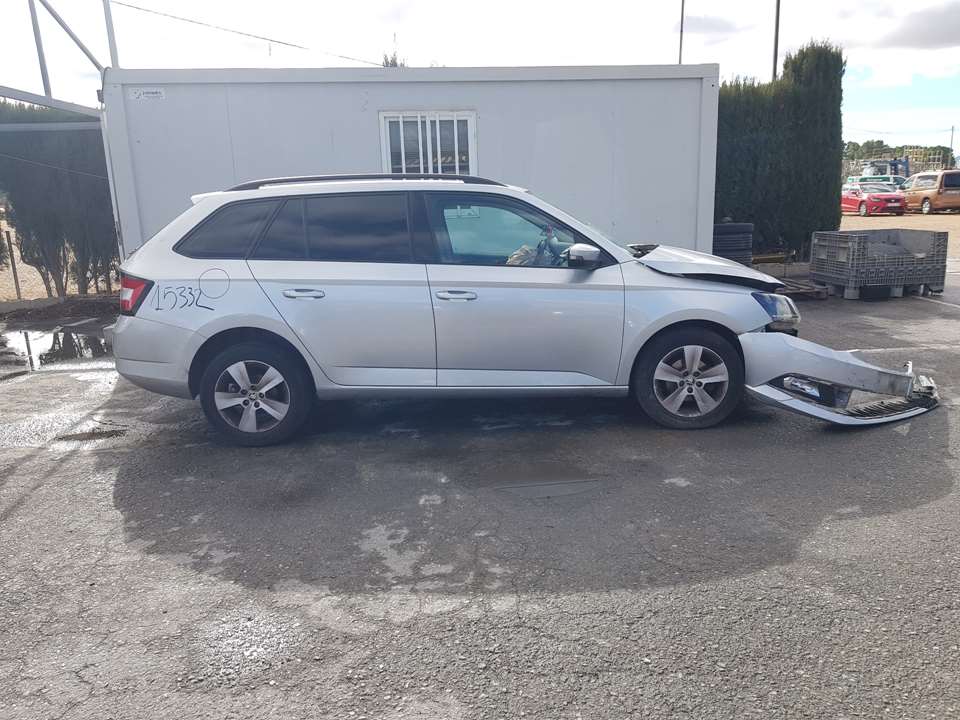 SKODA Yeti 1 generation (2009-2018) Galinių kairių durų spyna 6V0839015A 23171669