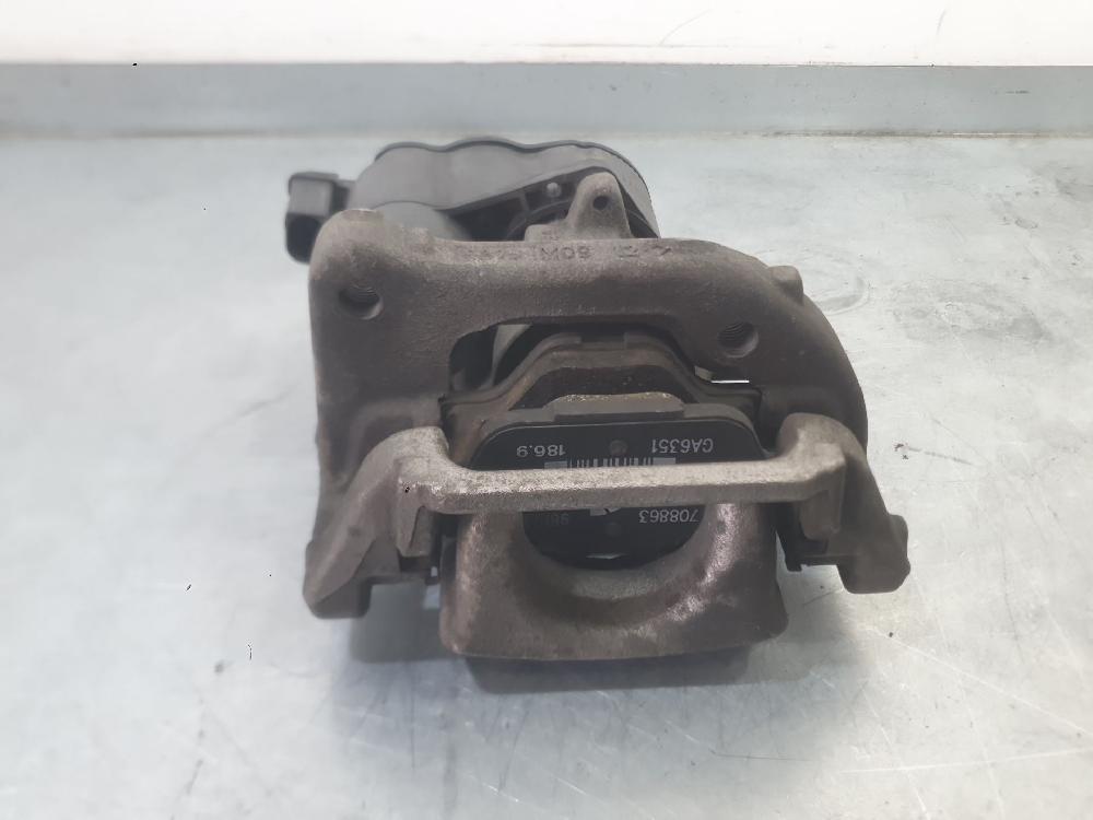 Right rear brake caliper YH01 9819060980 de Peugeot 3008 suv (mc_, mr_, mj_, m4_) 2016-0 131 CV con 87693 km - pieza usada