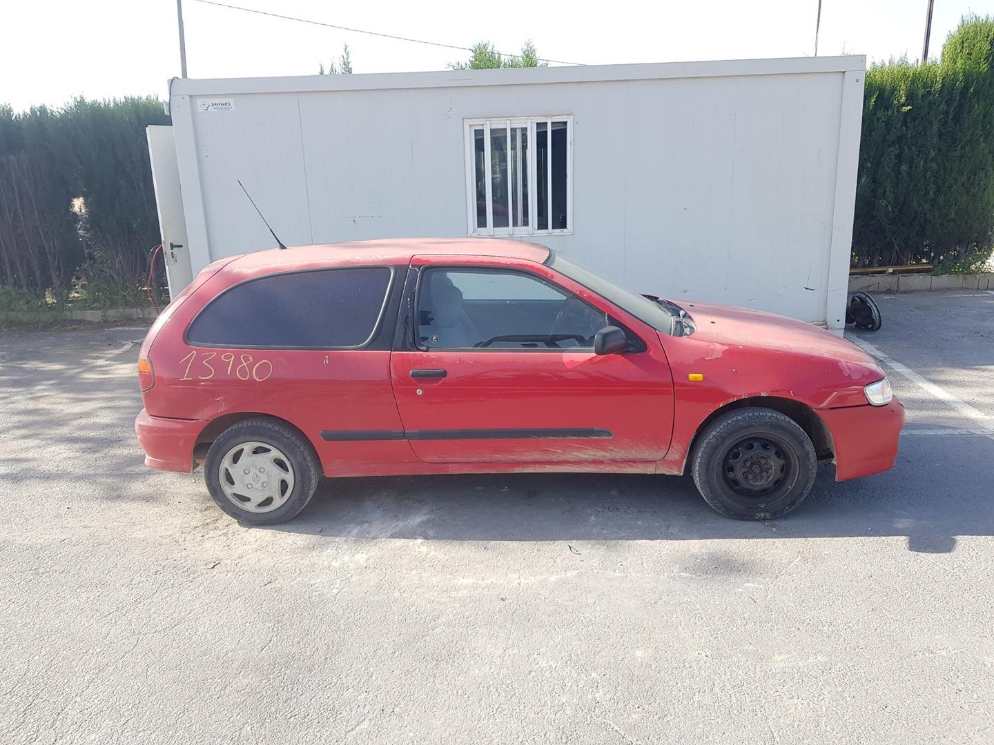 NISSAN Almera N15 (1995-2000) Правий передній фар 23627136