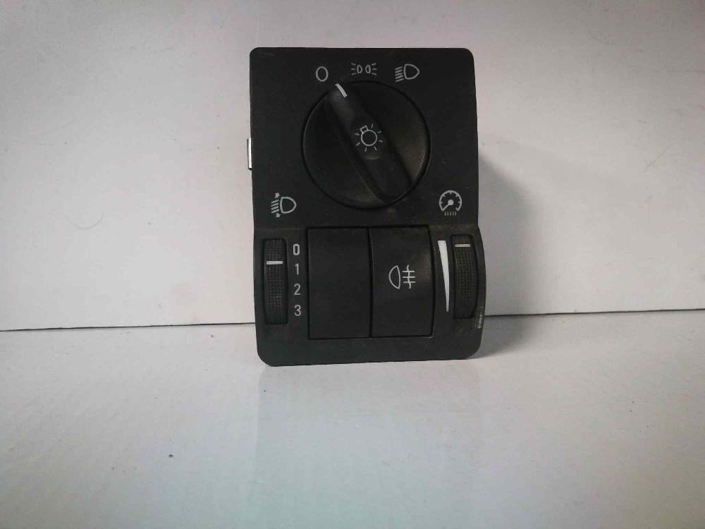 RENAULT Corsa C (2000-2006) Headlight Switch Control Unit 9116613 18388589