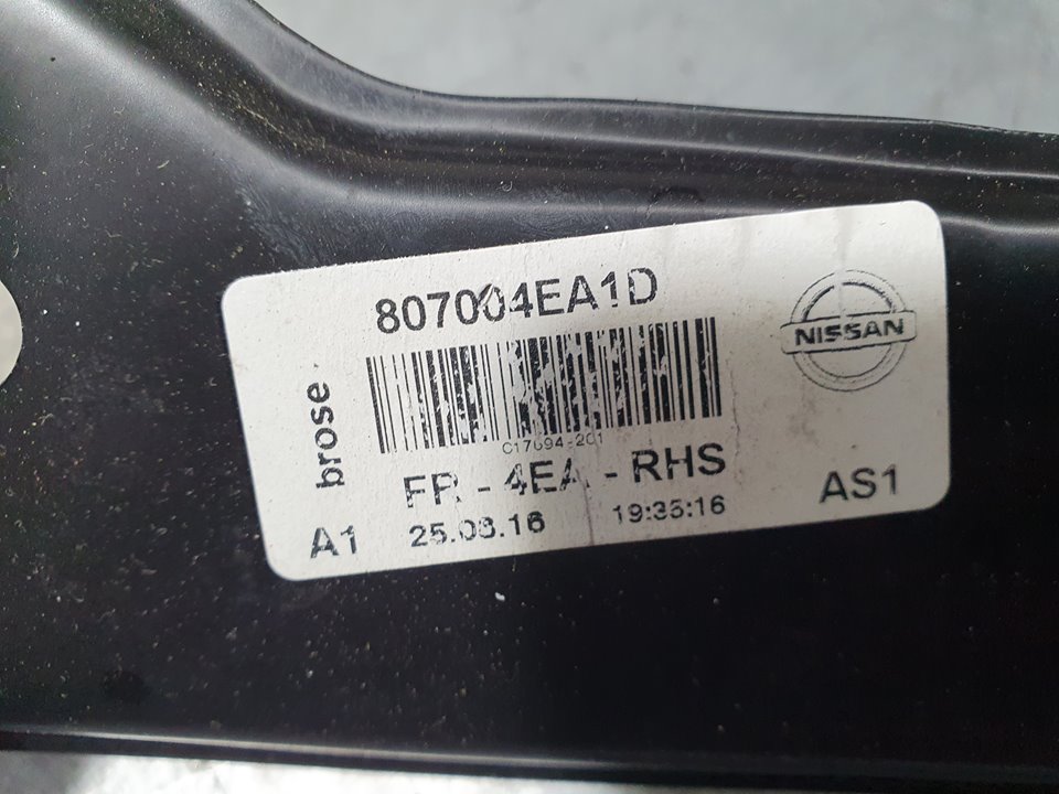 NISSAN Qashqai 2 generation (2013-2023) Vindusregulator foran høyre dør 807004EA1D, BROSE 22047368