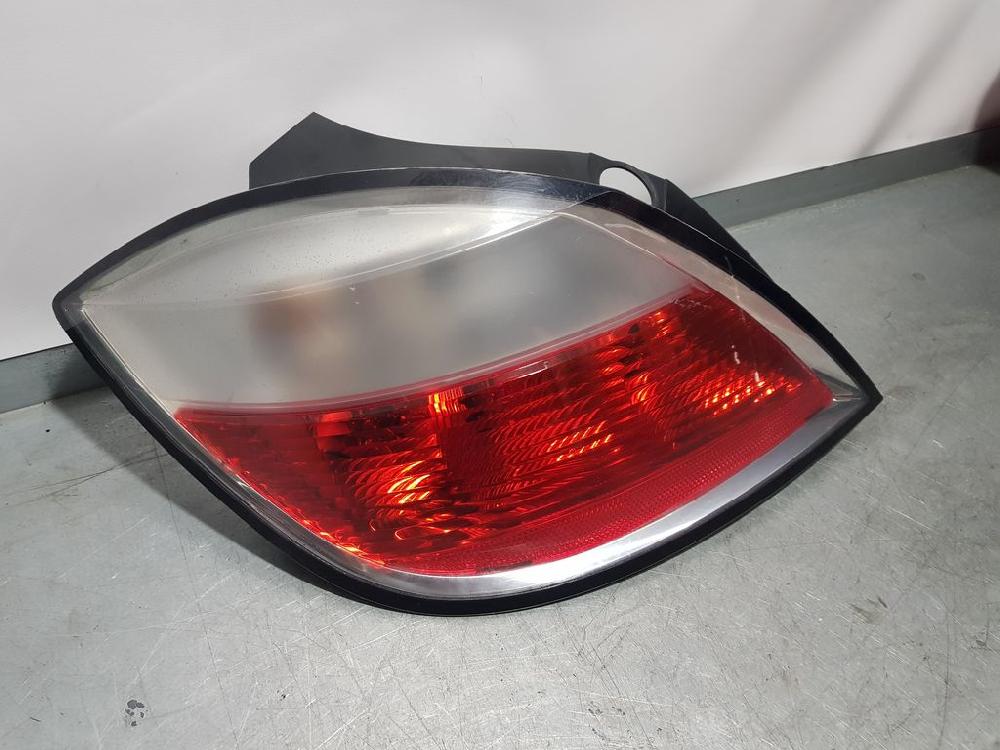 VAUXHALL Astra J (2009-2020) Rear Left Taillight ROZADO 20412459