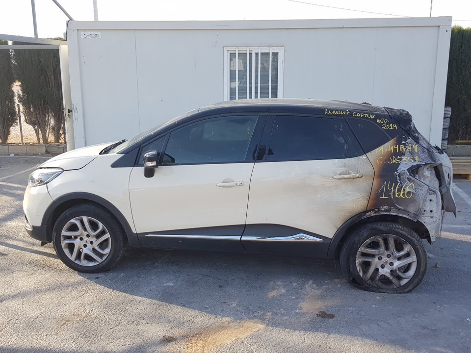 RENAULT Clio 4 generation (2012-2020) Priekinis dešinys pusašis 391005624R 20143621