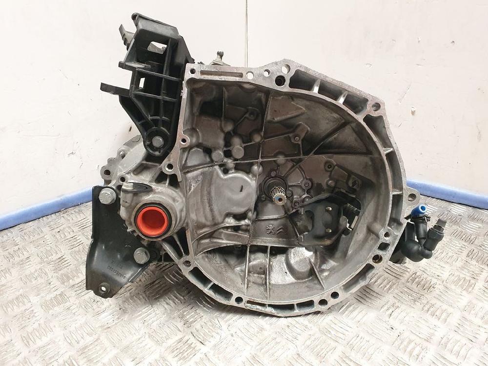 PEUGEOT 208 Peugeot 208 (2012-2015) Gearbox 20A704,1050050 18341498