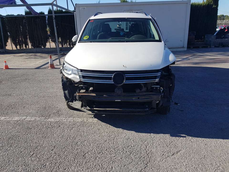 VOLKSWAGEN Tiguan 1 generation (2007-2017) Priekšējo kreiso durvju logu pacēlāja slēdži 1K4959857B 24673999