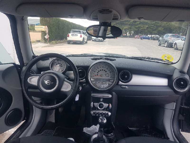 MINI Cooper R56 (2006-2015) Priekinių dešinių durų stiklo pakelėjas TH62298811 18679797