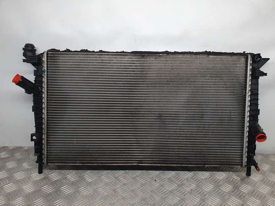 PEUGEOT Focus 2 generation (2004-2011) Gaisa kondensācijas radiators 3M5H8005TL, FOMOCO 22657497