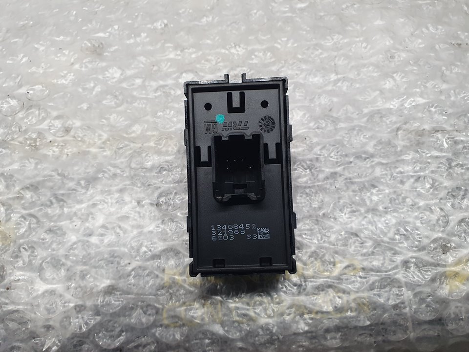 HYUNDAI Astra K (2015-2021) Rear Right Door Window Control Switch 13408452 23634481