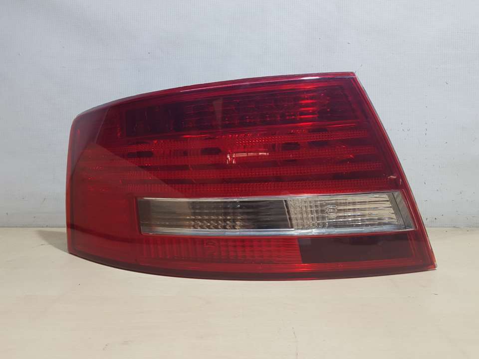 DODGE A6 C6/4F (2004-2011) Rear Left Taillight PARTESUPERIORLED 23356454