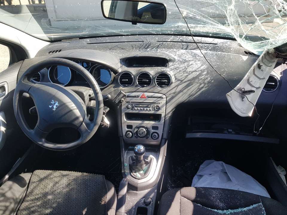 PEUGEOT 308 T7 (2007-2015) Pravé predné sedadlo C/AIRBAG 23910562