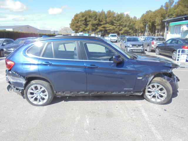 BMW X1 E84 (2009-2015) Aizmugurējo labo durvju logu pacēlājs 5PINS 18586898