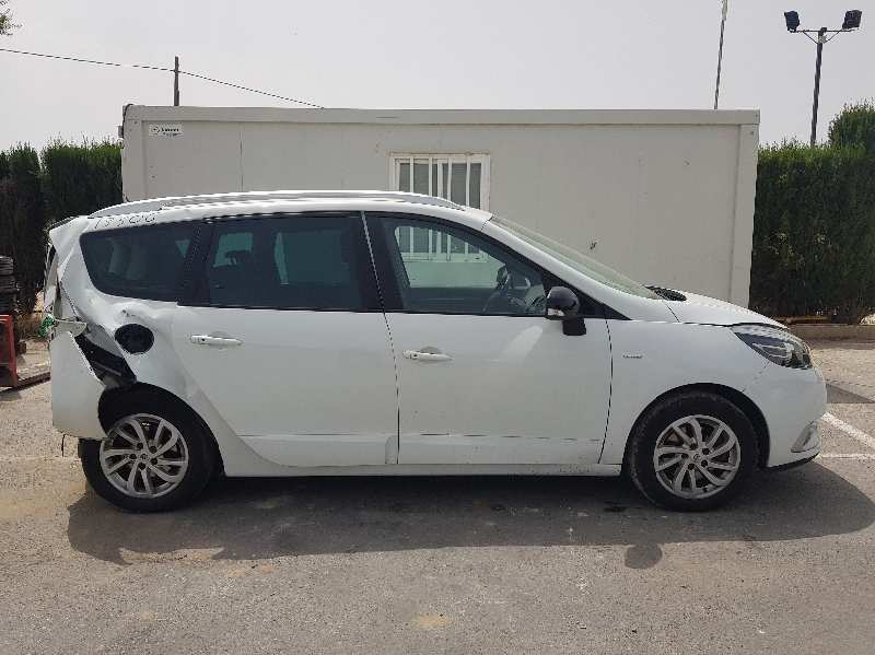 RENAULT Scenic 3 generation (2009-2015) Противотуманка бампера передняя правая 261500097R,89208691 18690566