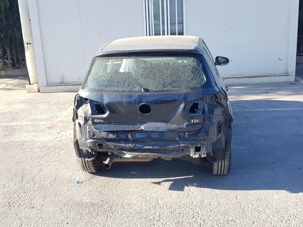 VOLKSWAGEN Golf 6 generation (2008-2015) Стеклоподъемник передней левой двери 5K1837729P 23657844