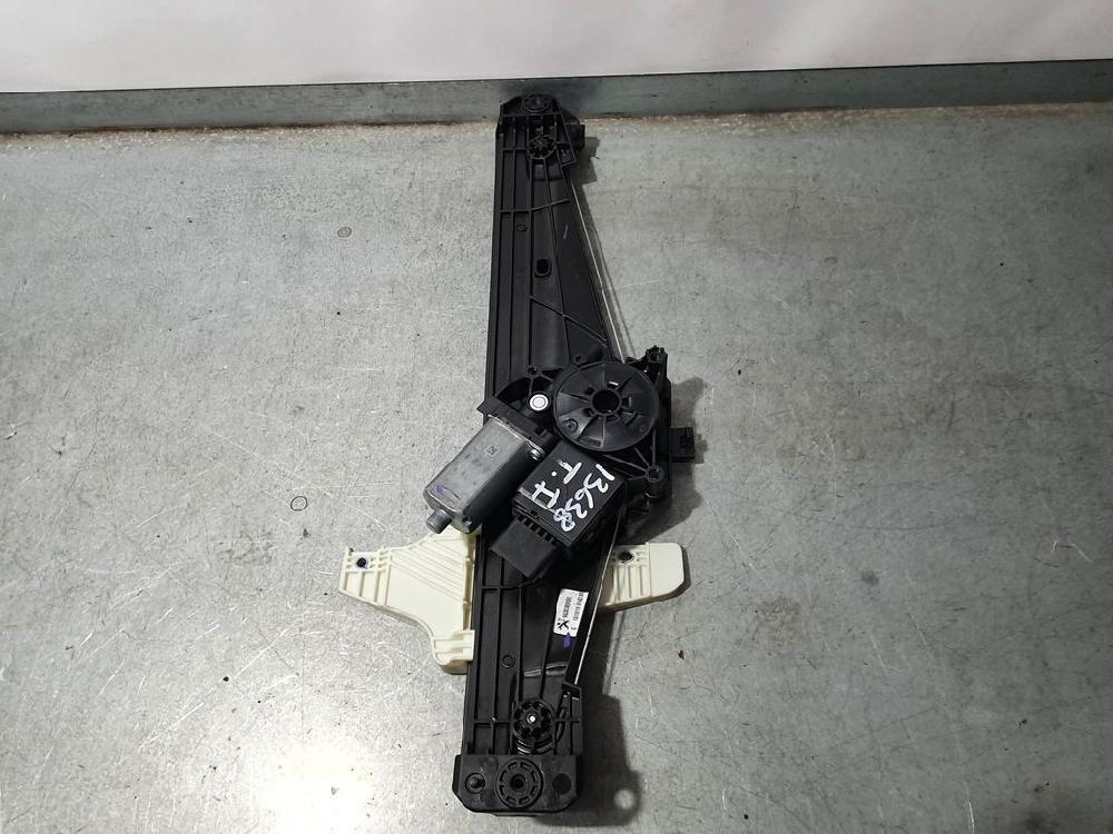 Alzacristalli posteriore sinistro YH01 9830389080 de Peugeot 3008 suv (mc_, mr_, mj_, m4_) 2016-0 131 CV con 96206 km