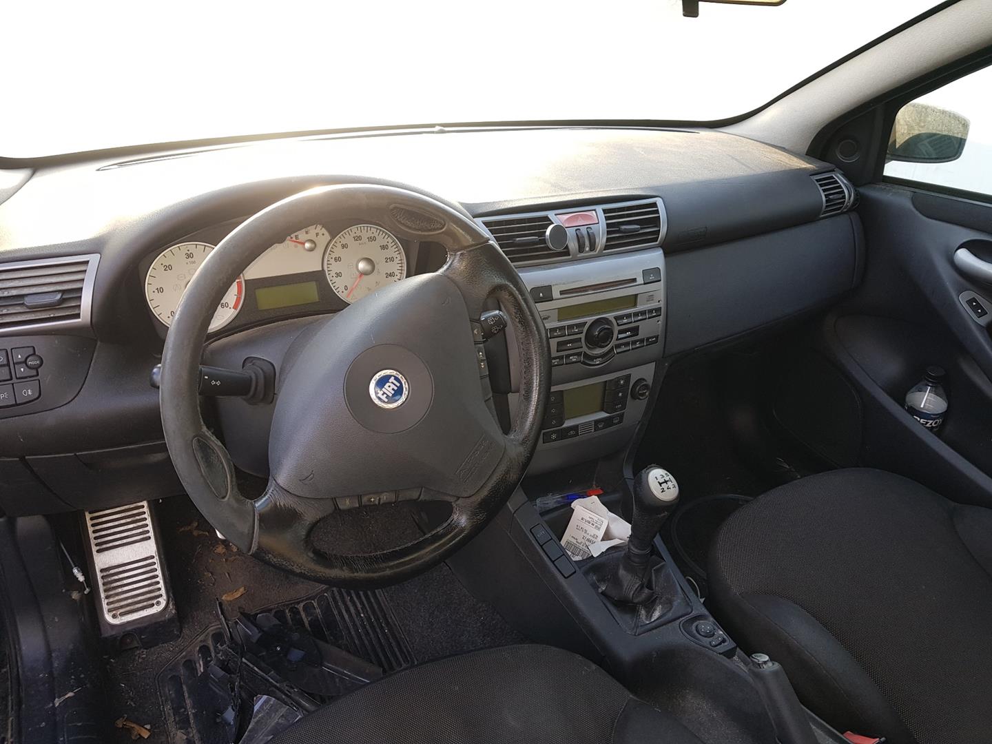 FIAT Stilo 1 generation (2001-2010) Priekšējais labais sēdeklis C/AIRBAG 24003090