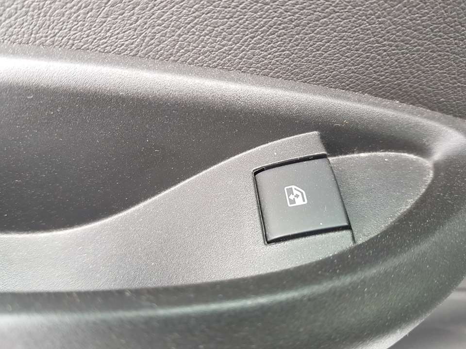 OPEL Astra K (2015-2021) Кнопка стеклоподъемника задней правой двери 13408452 23826745