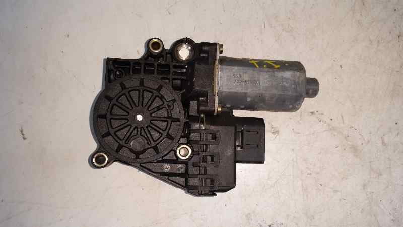 NISSAN A3 8L (1996-2003) Rear Left Door Window Control Motor 8PINS 18539563