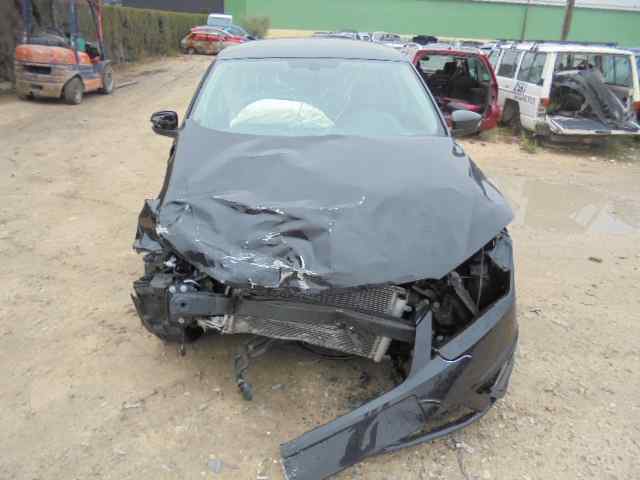 SEAT Toledo 4 generation (2012-2020) Aizmugurējo labo durvju logu pacēlājs 5JA839462, 6PINS, ELECTRICO 18543201