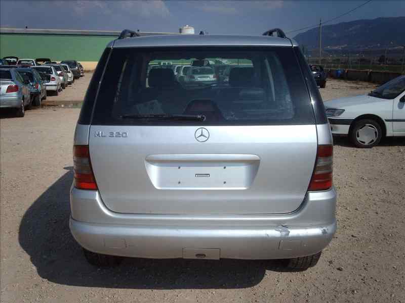 MERCEDES-BENZ M-Class W163 (1997-2005) Rear Right Door 1637301605 18436497