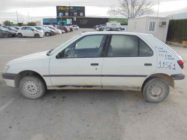 PEUGEOT 306 1 generation (1993-2002) Phare avant gauche TOCADOVERFOTOS 18604176