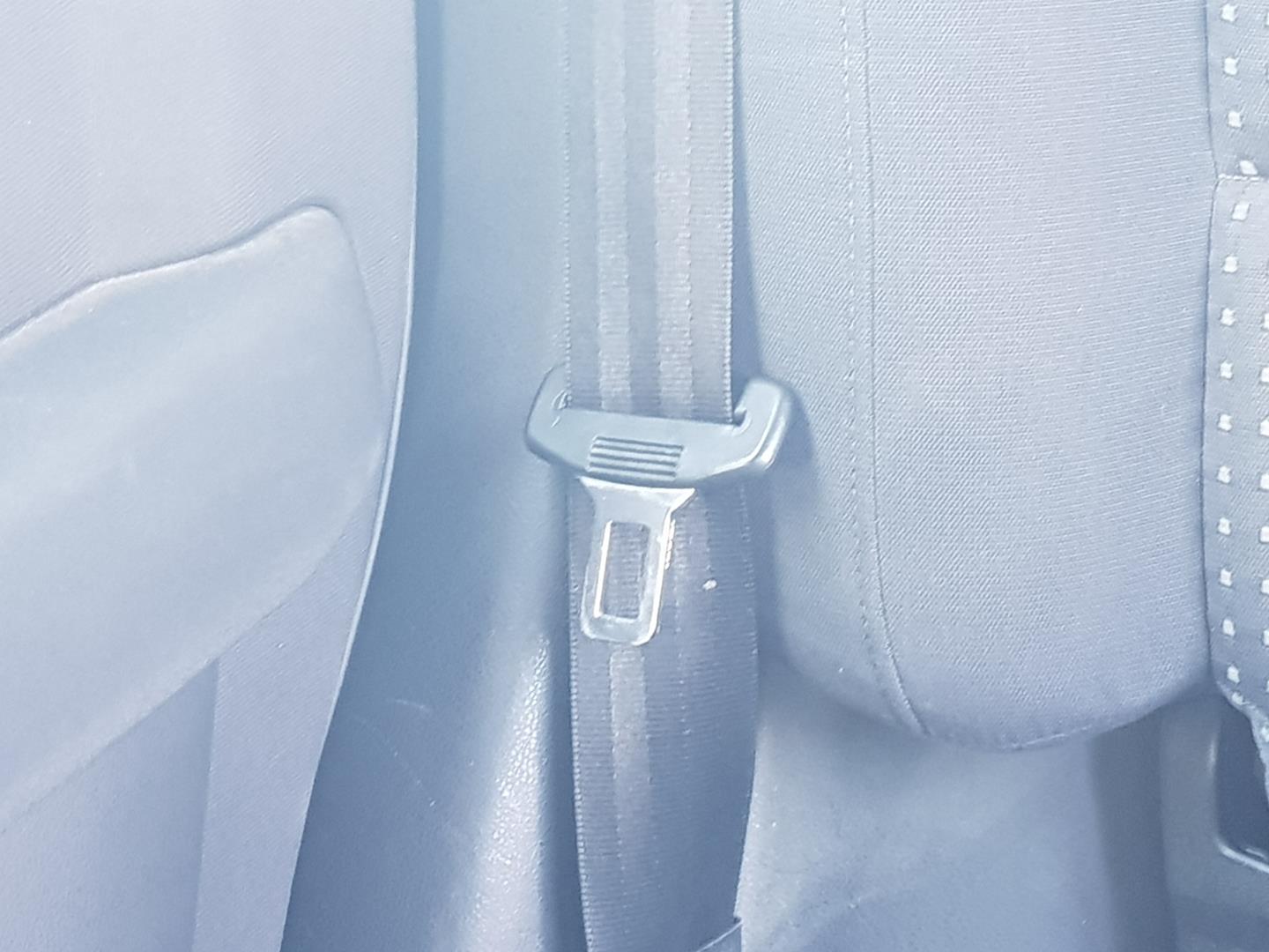AUDI A2 8Z (1999-2005) Rear Right Seatbelt 23659926