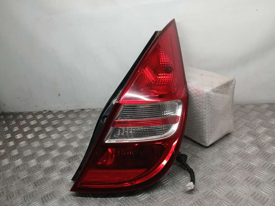 HYUNDAI i30 FD (1 generation) (2007-2012) Bakre höger bakljuslampa 924022R0 23641855