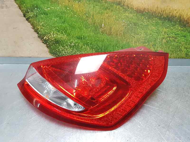 FORD Fiesta 5 generation (2001-2010) Rear Right Taillight Lamp 8A6113404A 18561589