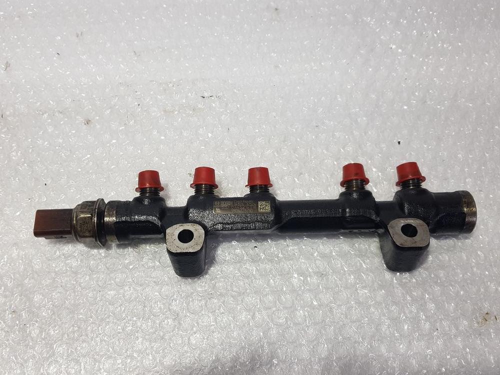 PEUGEOT 208 Peugeot 208 (2012-2015) Fuel Rail 980476780,0445214318 18702294