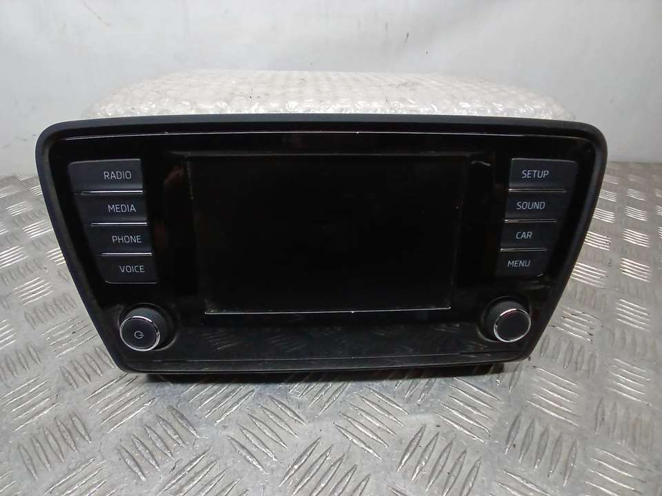 SKODA Octavia 2 generation (2004-2013) Music Player Without GPS 5E0919605H 26525539