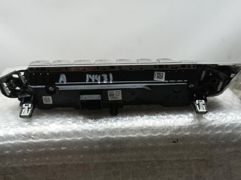 Mando multifunción 5G06 98318235DX de Peugeot 3008 suv (mc_, mr_, mj_, m4_) 2016-0 181 CV - pieza usada