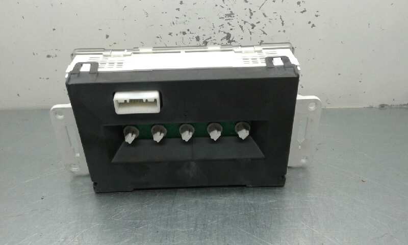Mando multifunción QG15 21677652 de Nissan Almera ii (n16) 2003-2006 - pieza usada