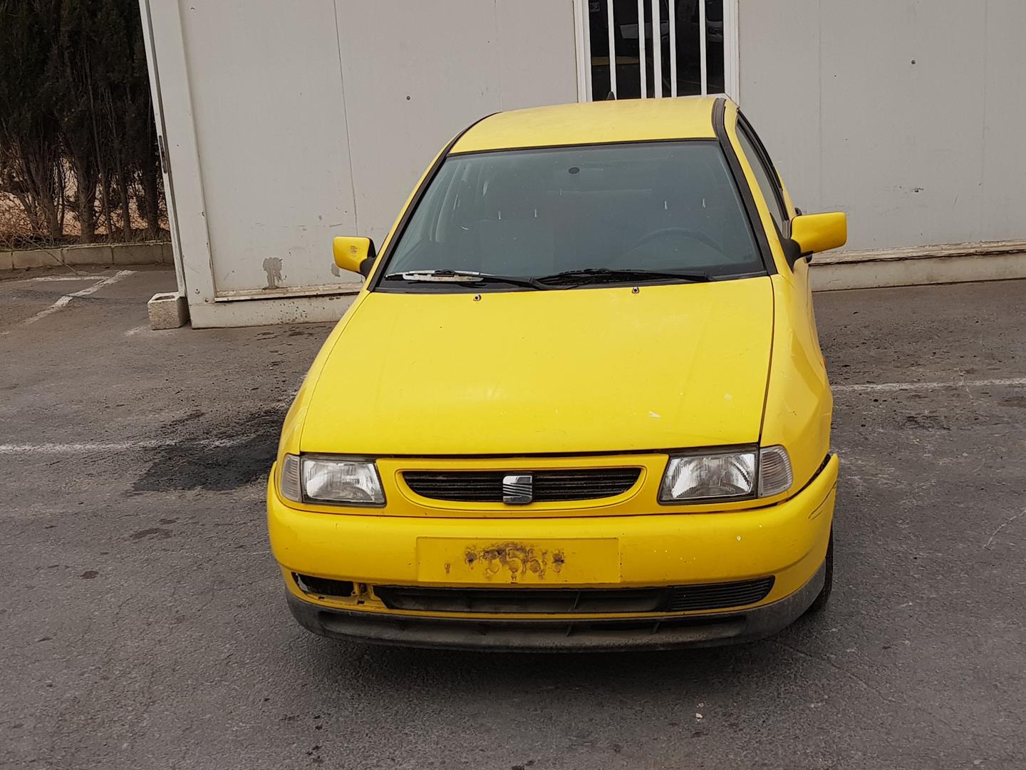 SEAT Ibiza 2 generation (1993-2002) Повторитель переднего правого крыла 6K5953050B, VALEO 18716929