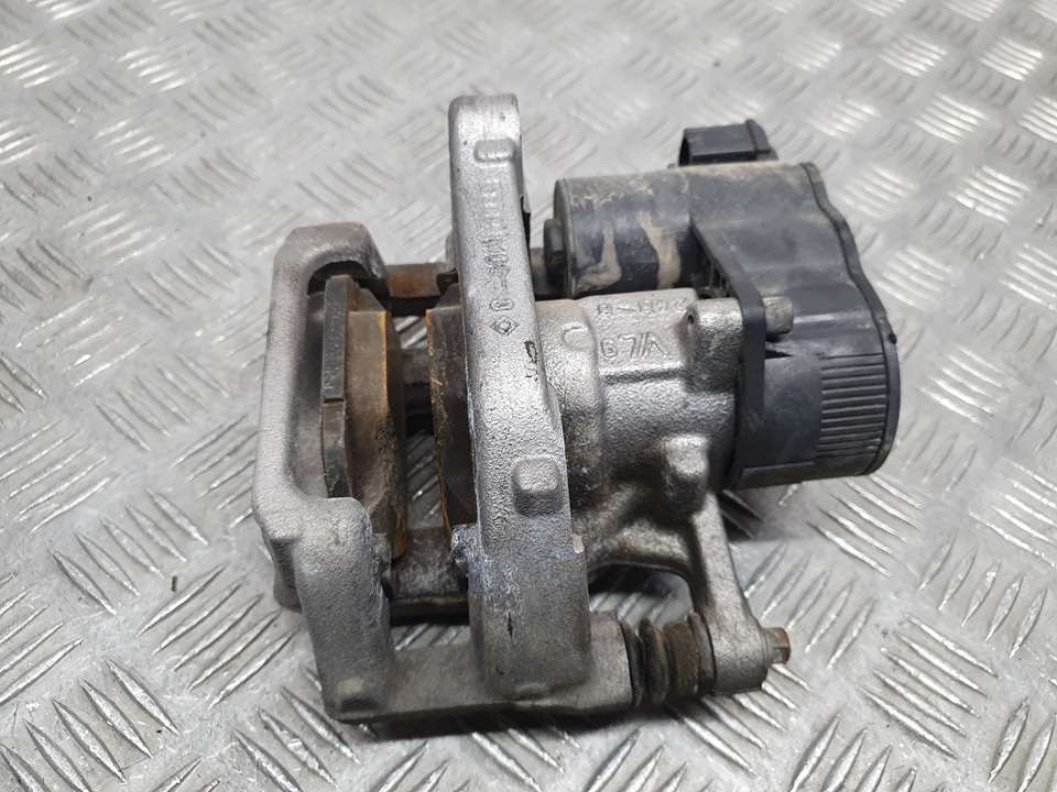 Pinza de freno trasera derecha 5G06 9819060980 de Ds 7 crossback 2017-0 180 CV con 8157 km