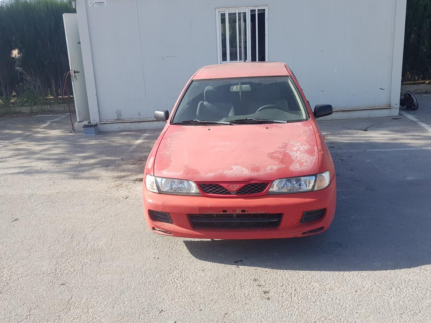 NISSAN Almera N15 (1995-2000) Правий передній фар 23627136