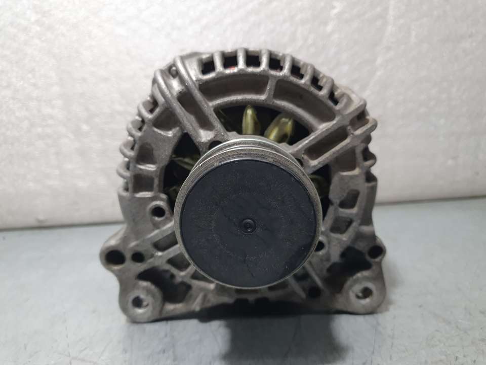 VOLKSWAGEN Caddy 3 generation (2004-2015) Alternator 06F903023, 0124525091 22385712